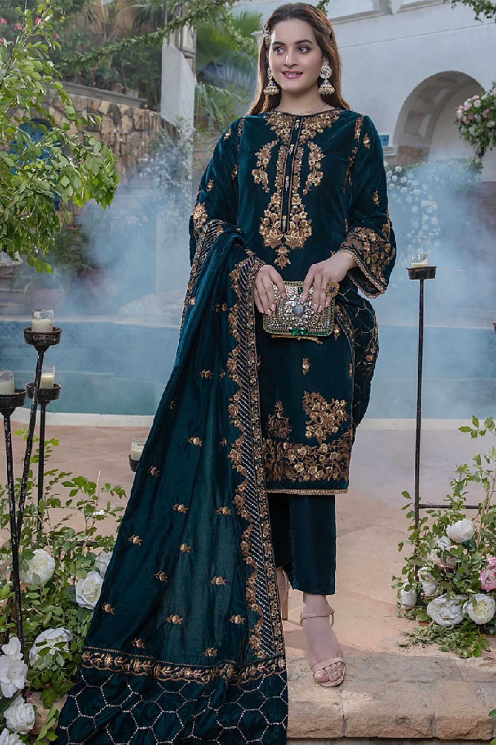 LZ402-WINTER Embroidered Velvet Three piece With Velvet Shawl Winter Collection