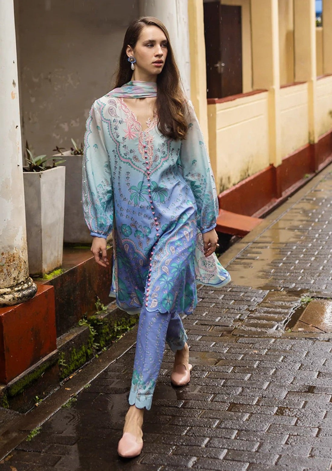 LZ0183-SUMMER 3PC Lawn Embroidered Shirt With Organza Embroidered Dupatta