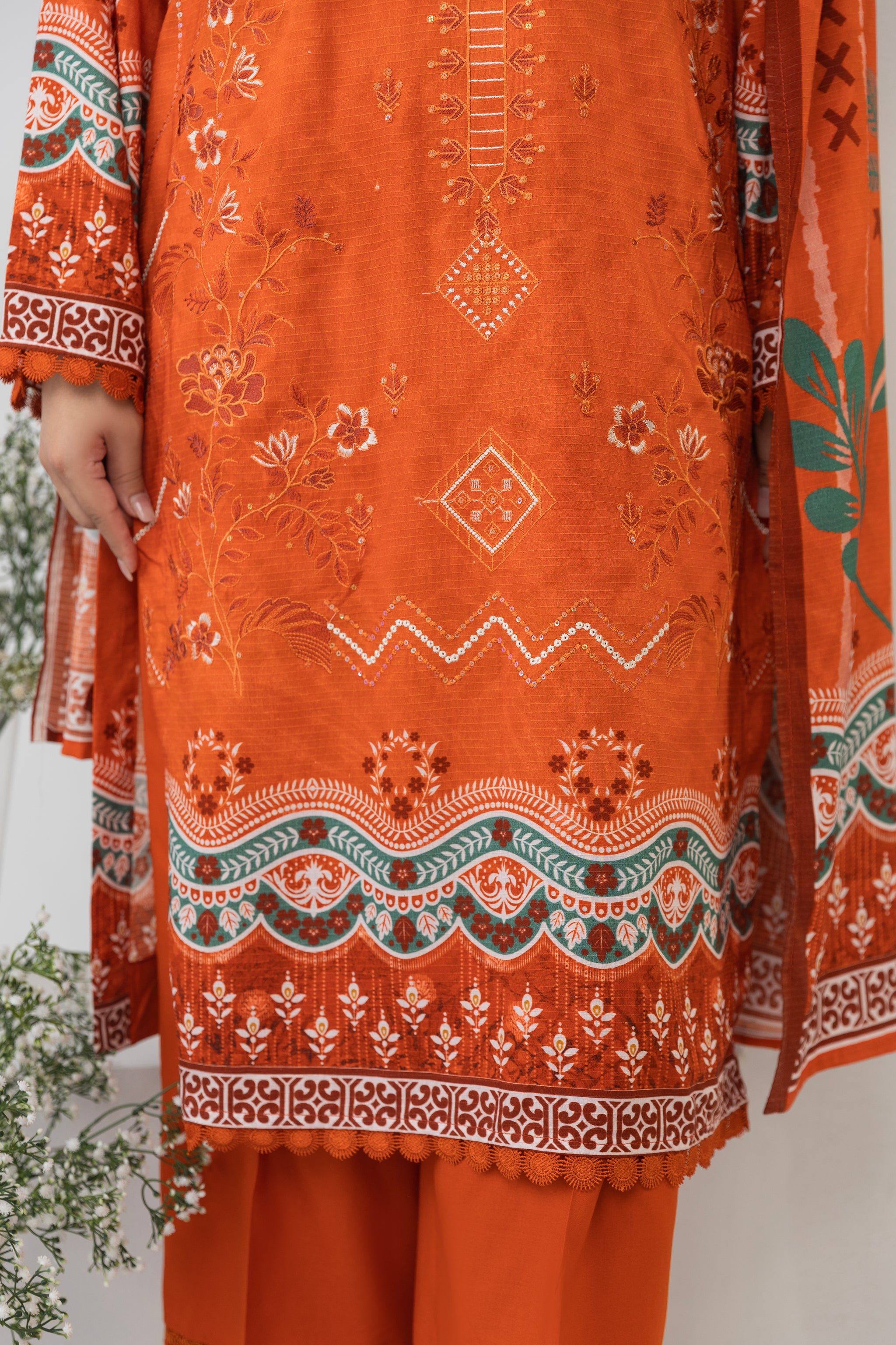 LZ0013 Staple Bana Dora Emb Collection | 3-PCS | Unstitched