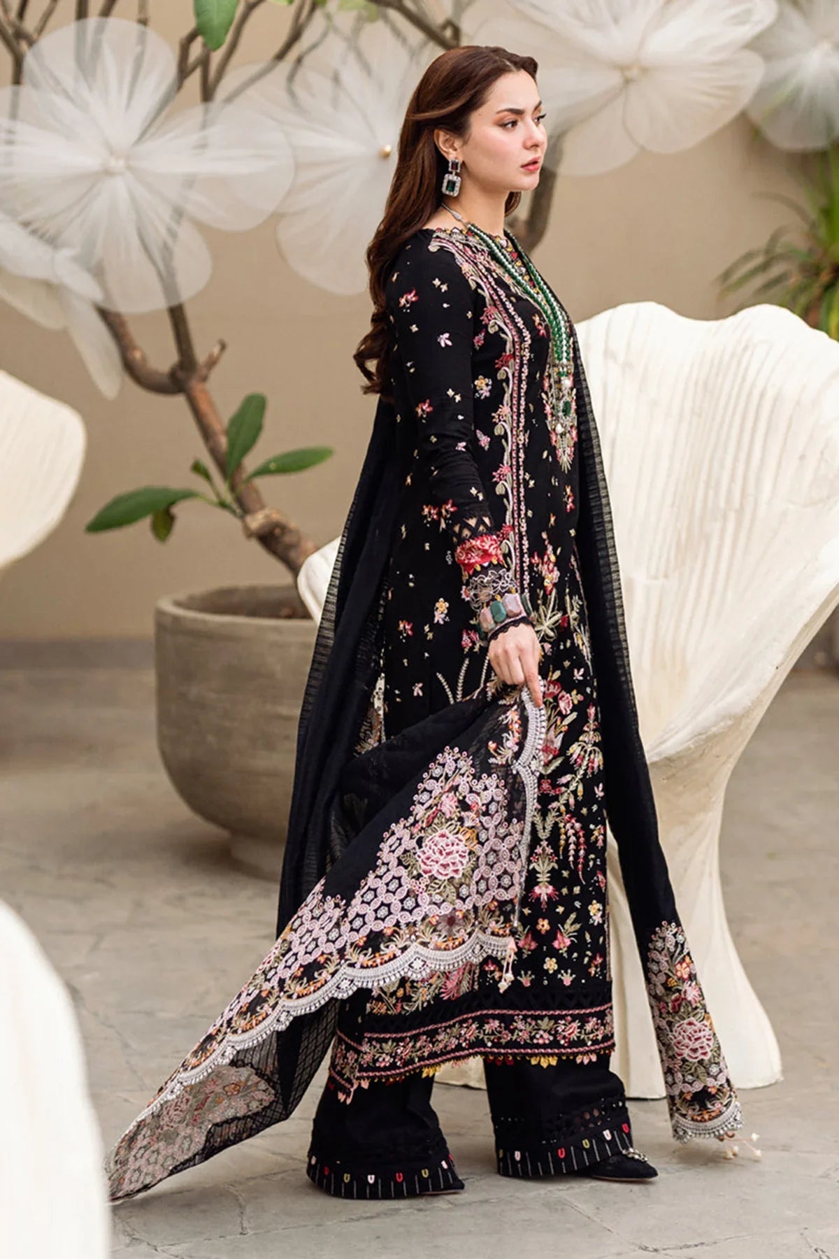 Qalamkar - 3PC Lawn Embroidered Shirt with Embroidered Slub Net Dupatta unstitch LZ1033