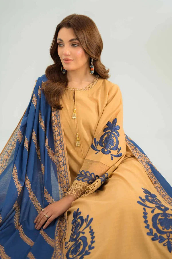 UMMER 3PC Lawn Heavy Embroidered Shirt LZ2051