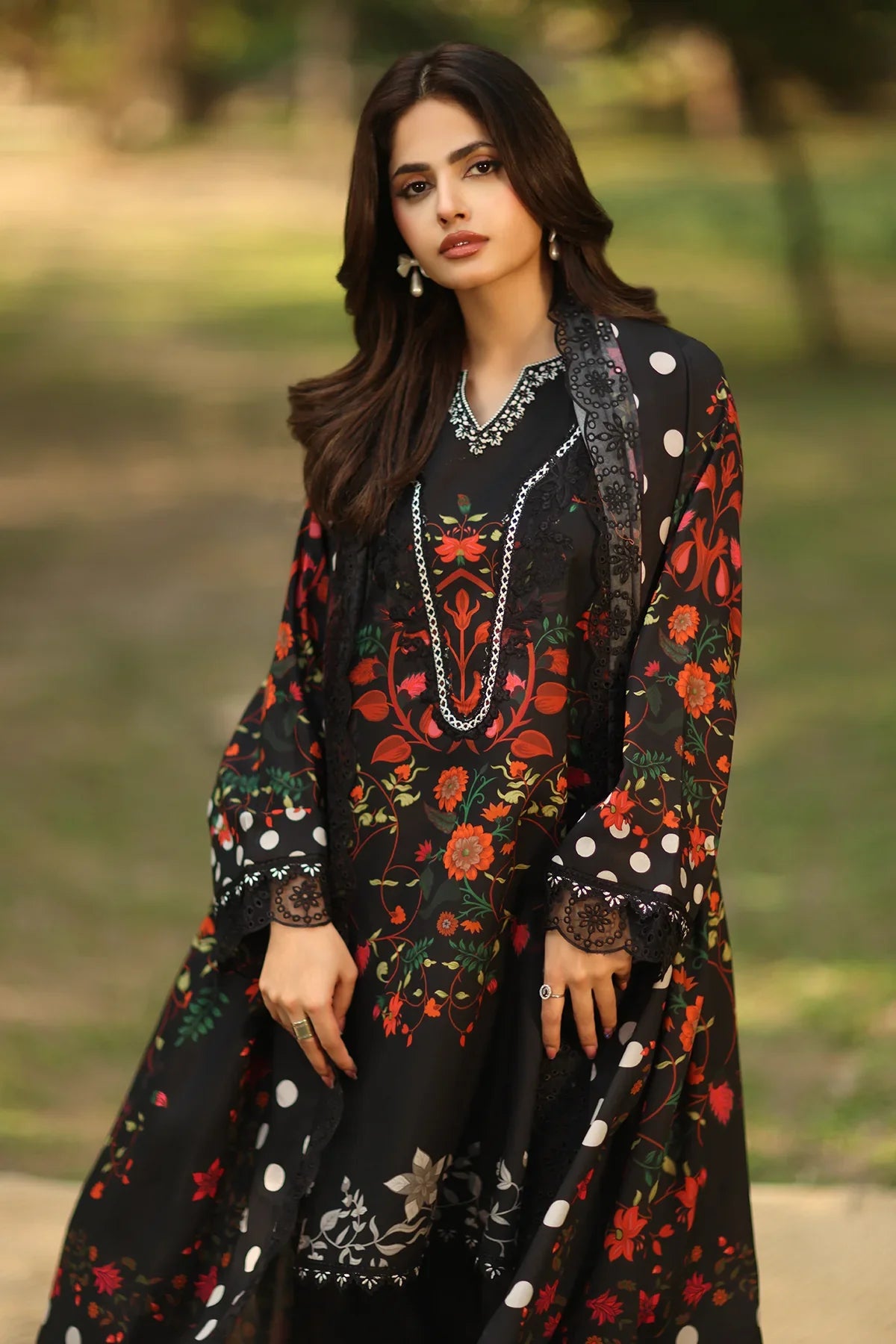 LZ1253- Charizma - Winter 3PC Karandi Digital Print Dress unstitched