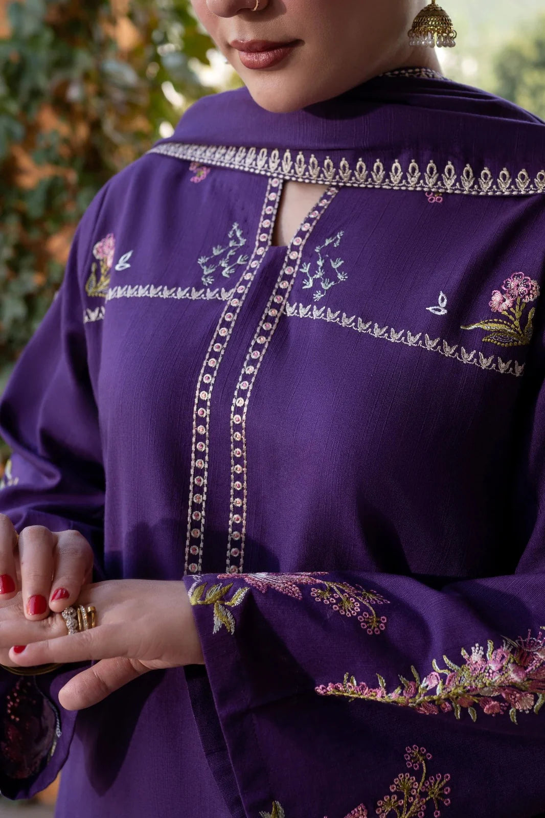 URGE-3PC SUMMER LAWN EMBROIDERED SHIRT AND EMBROIDRED SLEEVES LZ2016