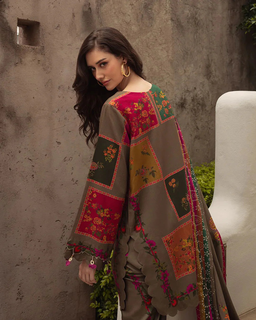LZ1223- Charizma - Winter 3PC Karandi Digital Print Dress