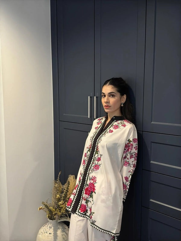 LZ0193-SUMMER 3PC Lawn Embroidered Shirt With Organza Embroidered Dupatta