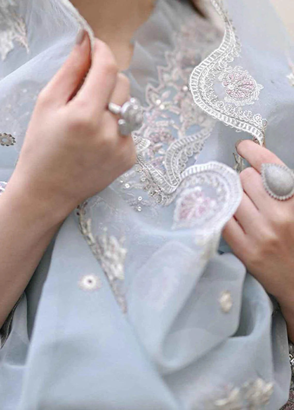 LZ0153-Summer QALAMKAR 3PC Lawn Embroidered Suit